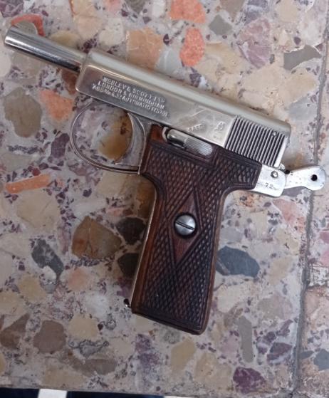Silah_Report's tweet photo. Legacy firearms are still common across the Middle East, as this Webley &amp; Scott Model 1908 recently offered for sale in Syria attests. https://t.co/OlV8xr8l4a