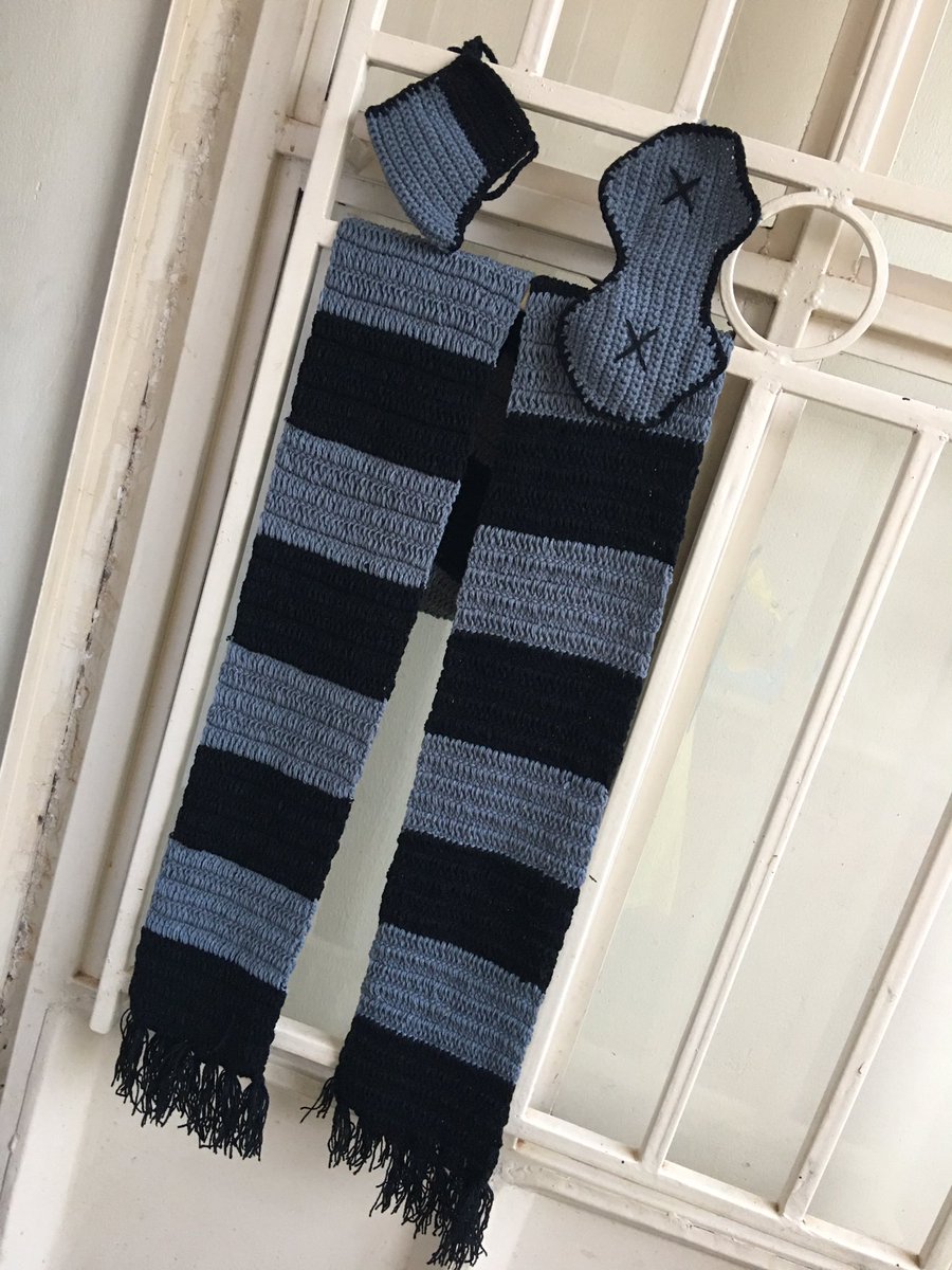 CrochetsEssie's tweet photo. Grey and black https://t.co/G60iT03hBp
