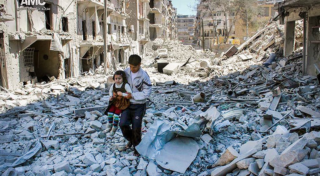 paulosilvae's tweet photo. En bild av hur det såg ut i Syrien. Landet där inga riktiga flyktingar kom ifrån enligt SD.#flykting #migpol #syrien https://t.co/sDNGVSjR8L