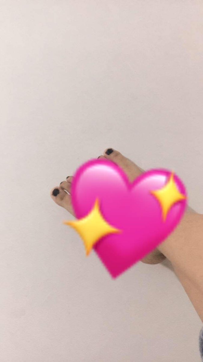 cutefeettwo's tweet photo. do you want to see feet? send Dm 🦶🦵👀👣😈
#Feet #Feedthegood #feetman https://t.co/CUiqClGmEq