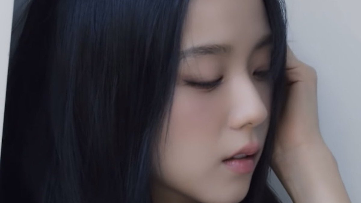 chusfancam's tweet photo. OH WOW KIM JISOO https://t.co/NKvmphkeC4