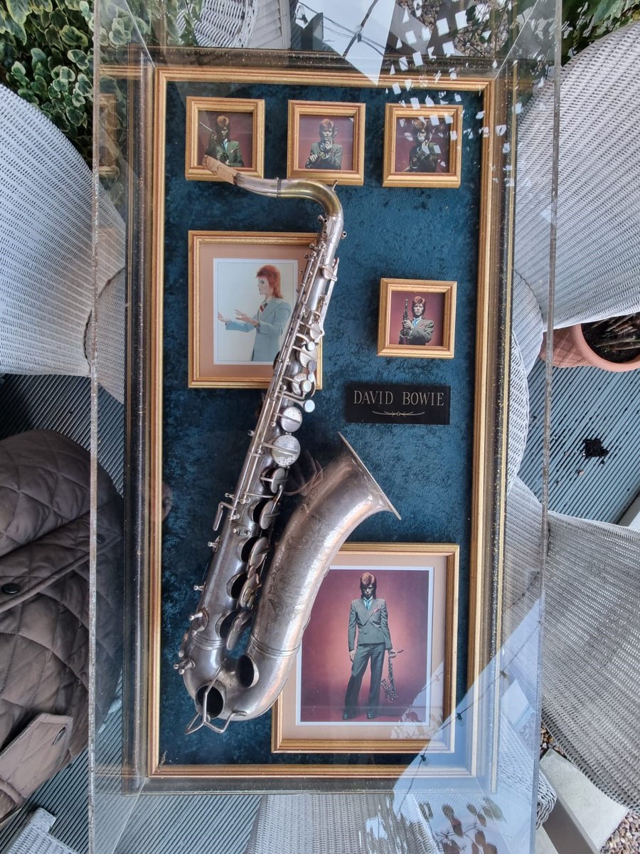 HansonsUK's tweet photo. 🔊 Saxophone believed to once belong to rock legend David Bowie set for auction on March 28!

https://t.co/Ba9NWL4rFC

@HansonsAuctions @HansonsWine @NME https://t.co/t7mcWq9yjZ