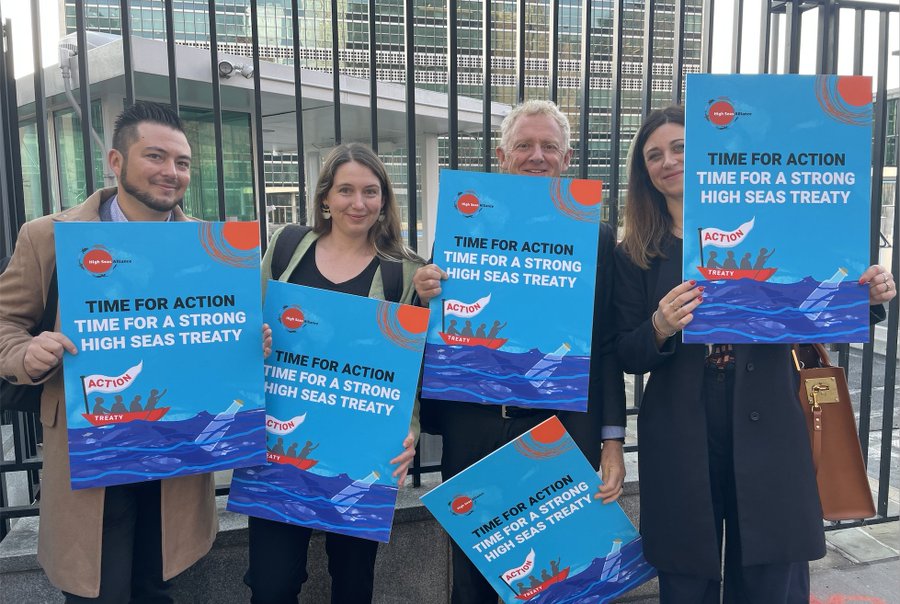 #IGC4 continues this week. As the final round of negotiations approaches, it is crucial to build an ambitious #HighSeasTreaty that protects the #HighSeas for future generations. bit.ly/3HBdD1u

#BBNJ #OneOceanOnePlanet #ListenToTheOcean