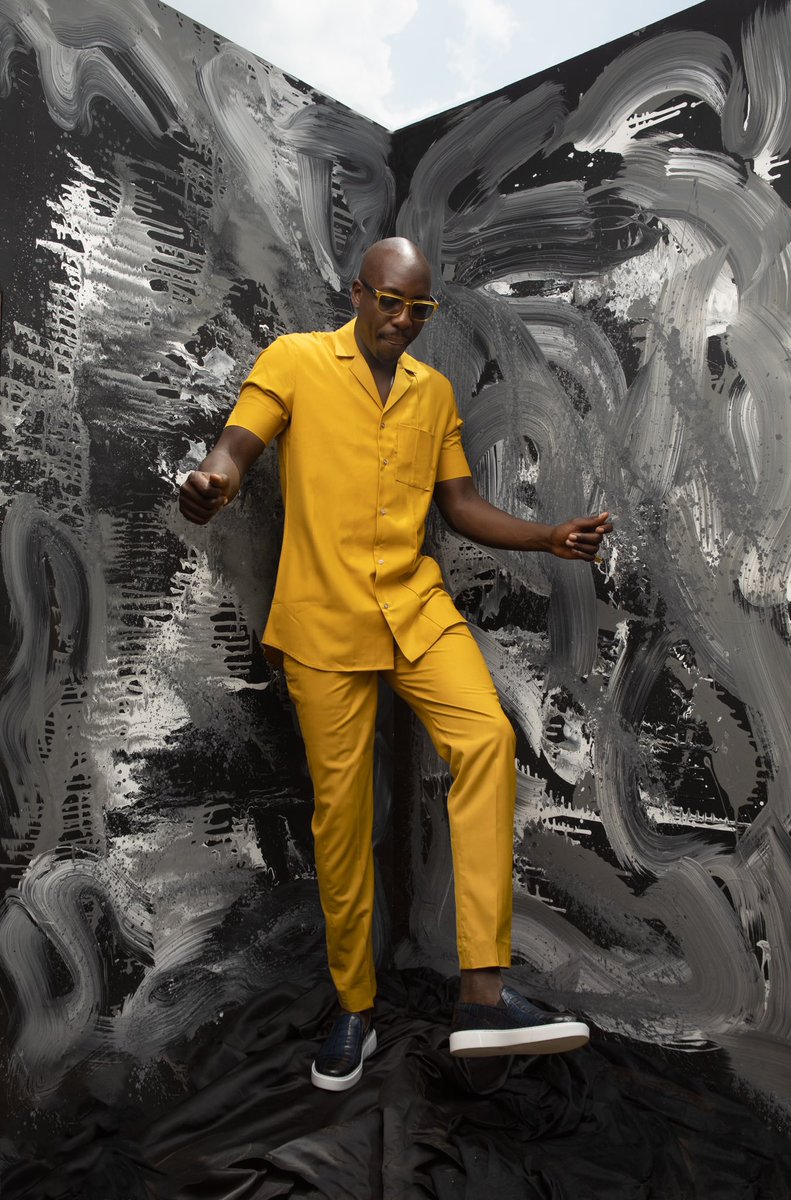 BTOfficial01's tweet photo. Nice shoes.
Nice pose.
Nice background... Nice outfit?

Naah... it's beyond nice. A Bankole Thomas outfit is exceptional.

Try it today, call:

 +234 705 643 1696 (Nigeria)
+254 112889428 (Kenya)
+211 91 863 9054 (South-Sudan)

#BankoleThomas https://t.co/imXbNrpzuz