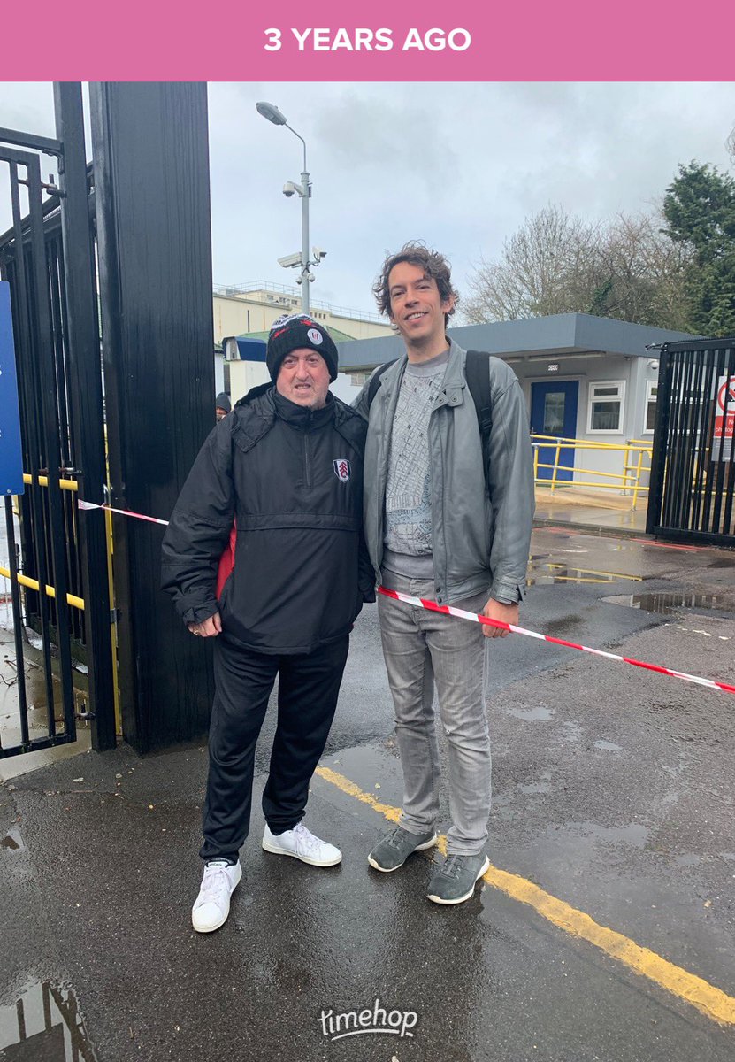 MissSimpson86's tweet photo. A throwback to when I made dad wait outside elstree studios about 4 hours before the recording of the comic relief special of @OFAHMusical to avoid the crowds 😂 and it poured down!! We were so early they let us in thinking we were in the show 😂😂 @newmanstings @bakerist https://t.co/juwUId3Iwb