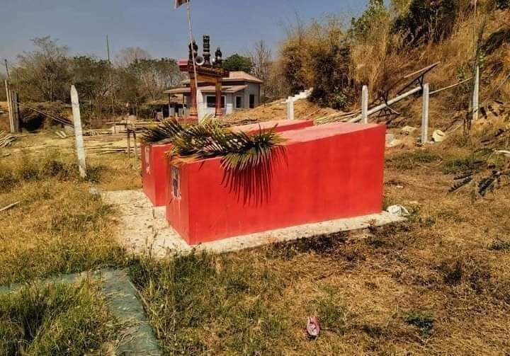 A staff from AyeNyeinYar cemetery  in Pyay tsp where HtetMyatAung and PyoWaiYanKyaw had been cremated was abducted by SAC troops yesterday. #HelpMyanmarIDPs #2022Mar14Coup #WhatsHappeningInMyanmar