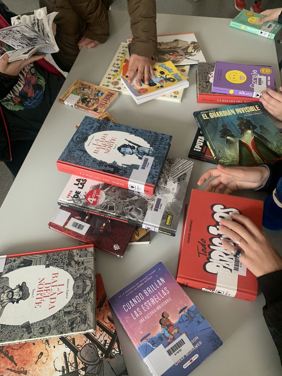 mavapla's tweet photo. Hui inaugurem l’espai de recomanacions lectores. Cada dilluns en el primer pati. @FloridaSec https://t.co/5D7dUhXQO4