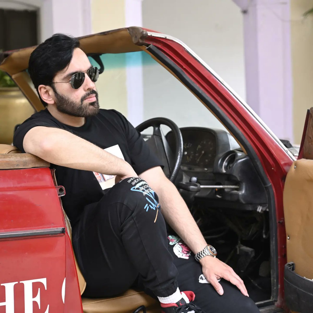 TheCarlton4's tweet photo. Taking out time from his busy schedule, Mr. Luv Sinha visited #CarltonLucknow a few days back. @LuvSinha Thanks for honouring us with your presence..
@Hocofficial05 @ShatruganSinha
@SonakshiSinha #bestweddingvenue #Lucknow #dreamwedding #MarriageLawn https://t.co/VRGX1Te1Wf