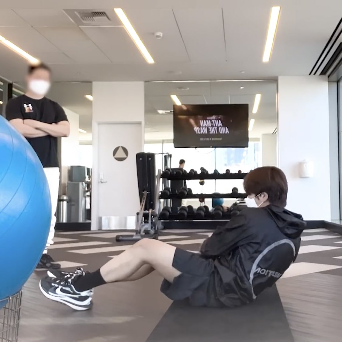EBOYJONGHO's tweet photo. jongho in shorts YALL YALL https://t.co/jToq1Pq7nt
