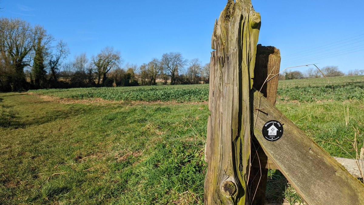 Blue skies this morning, thanks <a href="/VMware/">VMware</a> #epic2 taking the day to start walking the <a href="/MILLENNIUM_WAY/">Millennium Way</a>