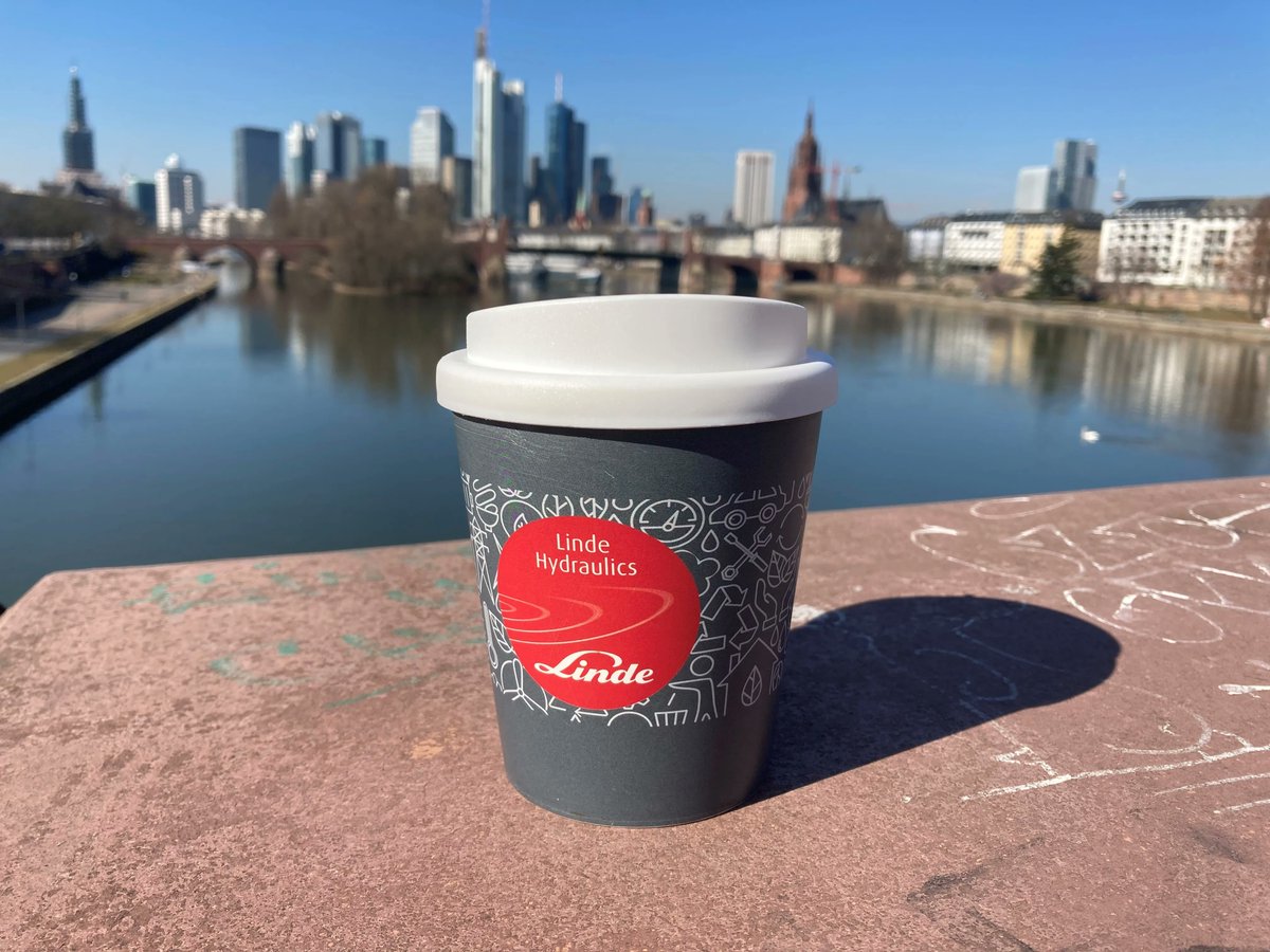 What's the best part about working from home? We guess having coffee with a view!
Do you also have a favourite spot for your lunch break? 
#Frankfurt #LindeHydraulics #Aschaffenburg