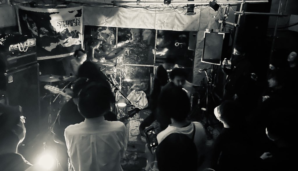 stubbornfather's tweet photo. 昨夜のHOKAGEに関わっていただいた全ての方々、本当にありがとうございました。とても素晴らしい企画でした。参加させていただいたことを光栄に思います。またこの企画が開催される際は是非足を運んでみて下さい。よろしくお願いします。 https://t.co/Wuvg9dX3ba