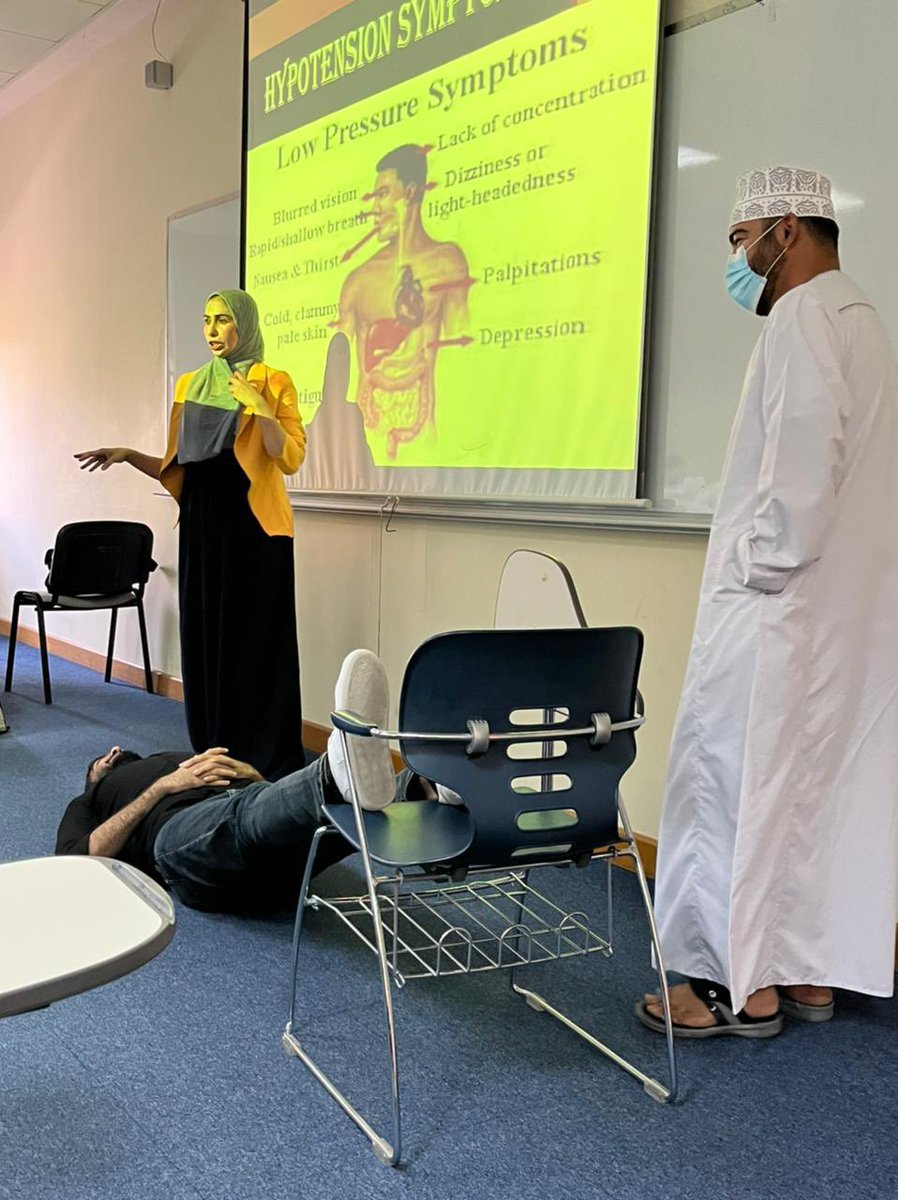 NU_oman's tweet photo. Nurse Ghizlan AlBuloshi from the Omani Nursing Association conducted a workshop on first aid in the work environment for the staff of the College of Pharmacy at the National University https://t.co/7or221OWqQ