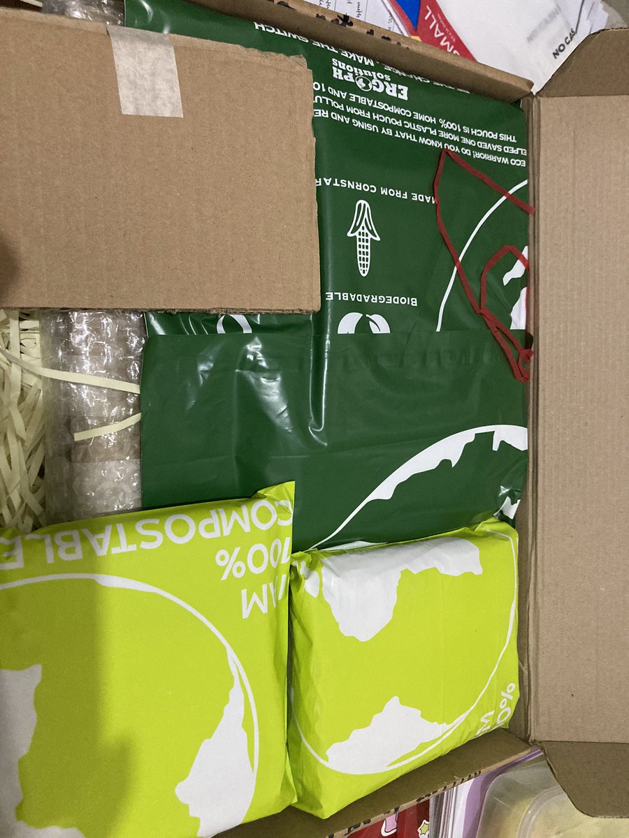 ddojjangu's tweet photo. #0266mails
loe pi @ichoosehyuck !! tnx pi sa pagpayag gawing bagsakan ng parcel ko yung bahay nyo at sa packed sa kanila ng safe TT tnx u din sa pambubudol kay ty na ibebenta q din HAHAHA pero si lele talaga :(( thank uuu sa maagang bidet gift!, ingit no more huhu luview pi <33 https://t.co/OFurVAlovd