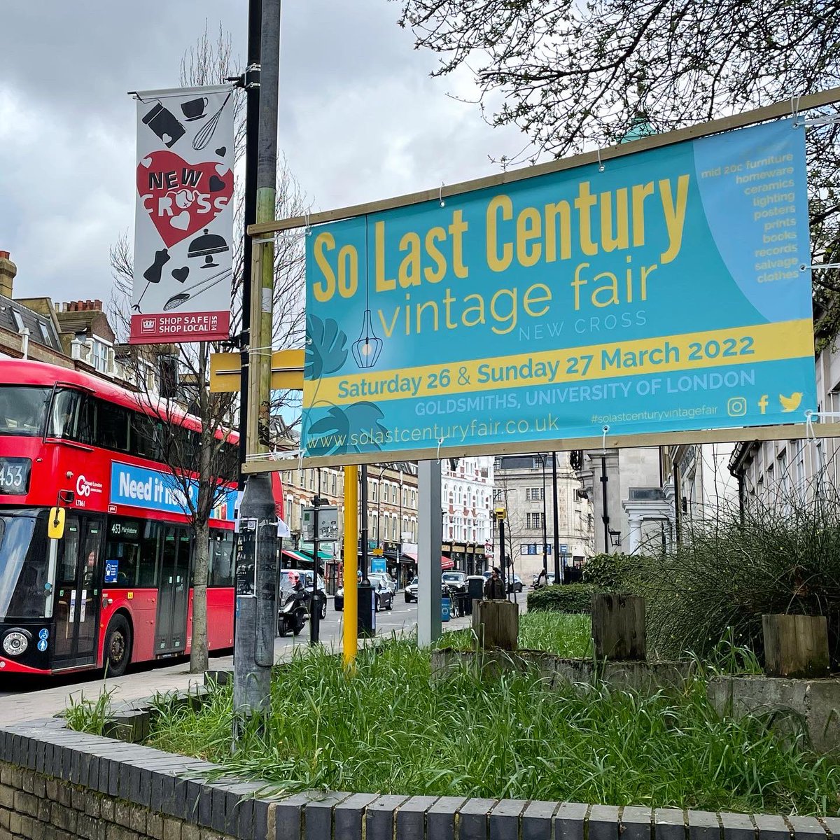 so_lastcentury's tweet photo. Outdoor advertising went up over the weekend in New Cross!

So Last Century’s Vintage Fair at Goldsmiths, University of London

Sat 26 + Sun 27 March

Dozens of great vintage traders in one huge hall > furniture lighting homeware ceramics prints books fashion

@lewishamledger https://t.co/z9LS2ZyixH