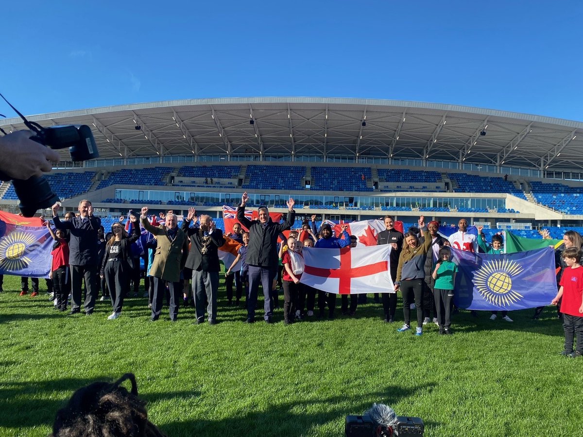 BhamCityCouncil's tweet photo. Happy #CommonwealthDay! 

As we are in the year of Birmingham 2022, it has a special relevance this time around. 

To mark the day, pupils from city schools have been the first people to take to the track of the council-renovated Alexander Stadium. 

#B2022 #BeBoldBeBham https://t.co/WTd0GlE1Cl