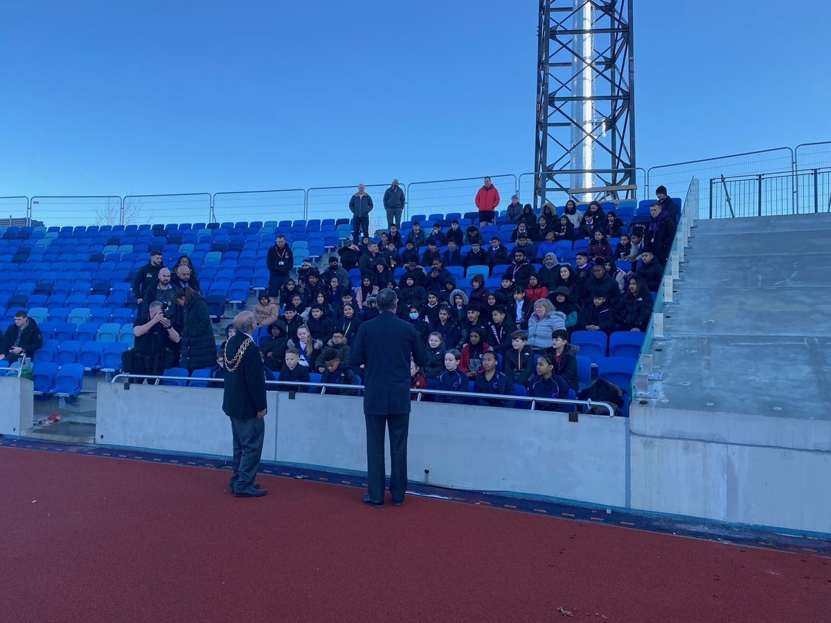 BhamCityCouncil's tweet photo. Happy #CommonwealthDay! 

As we are in the year of Birmingham 2022, it has a special relevance this time around. 

To mark the day, pupils from city schools have been the first people to take to the track of the council-renovated Alexander Stadium. 

#B2022 #BeBoldBeBham https://t.co/WTd0GlE1Cl