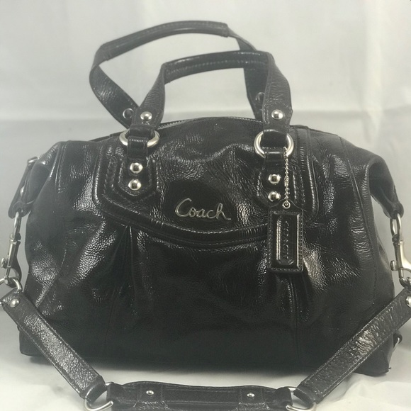 KristenEmery6's tweet photo. So good I had to share! Check out all the items I'm loving on @Poshmarkapp from @woods23307 #poshmark #fashion #style #shopmycloset #coach #ugg #converse: https://t.co/PQY3PAYZlP https://t.co/S1tApQSETT