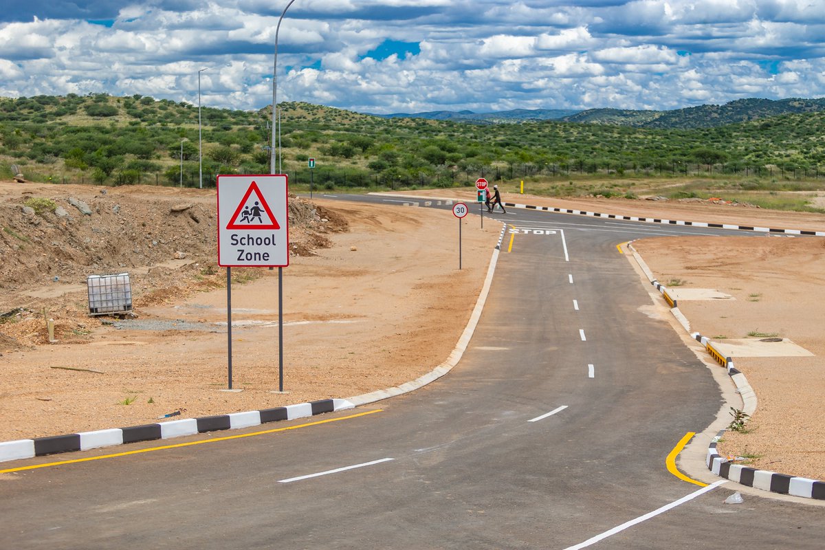 OngosV's tweet photo. Along with the Smart City project, Ongos Valley aims to build more than 20 schools and higher learning institutions for its residents. Education is a key ingredient in developing a smart city.
#ongosvalley #ProgressOnSite #roadsigns #education #windhoek #Namibia https://t.co/p8zCj0h2gU