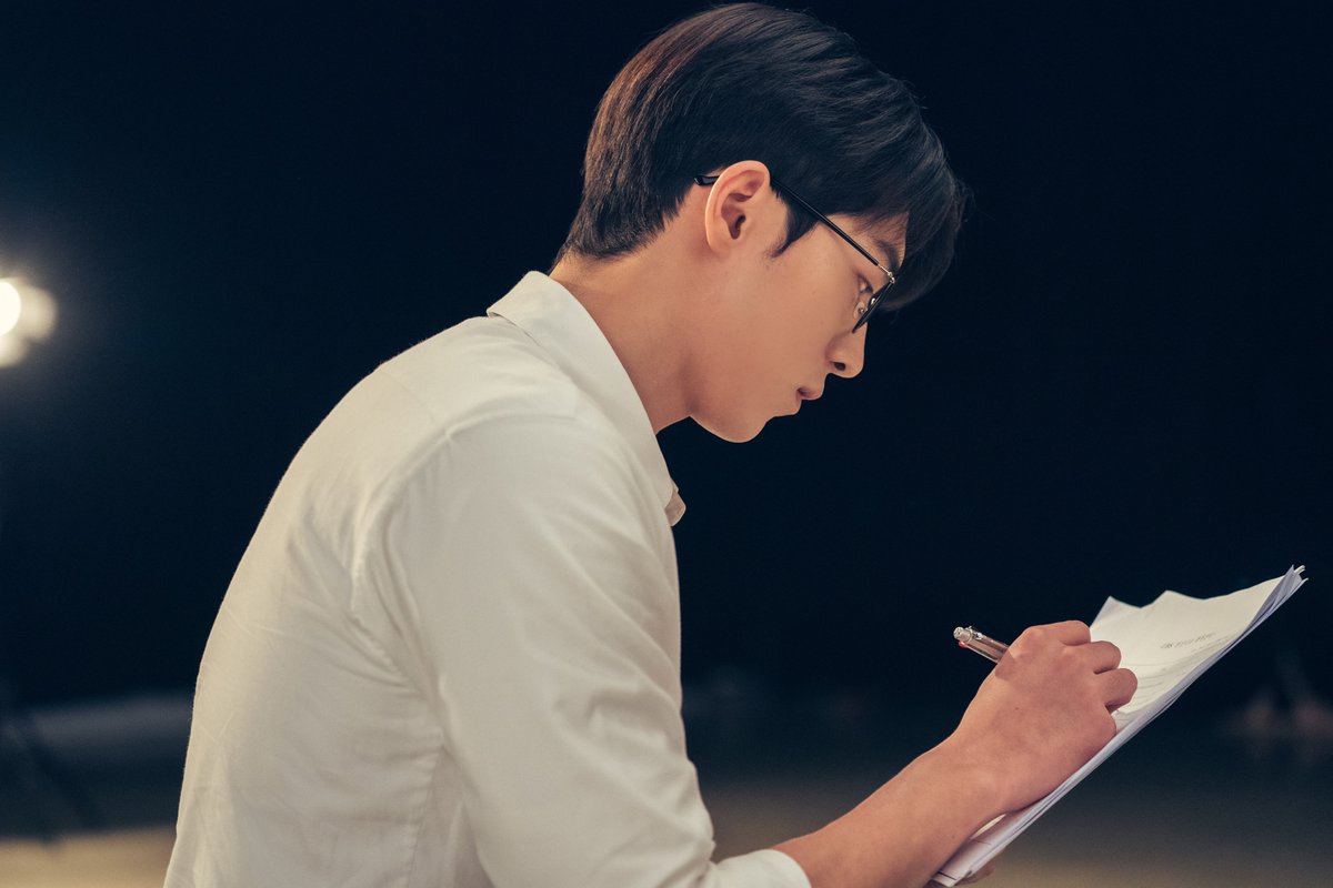 loverdramas's tweet photo. 남주혁 갓경 미쳤다 ♡ https://t.co/VGW3riEY6H