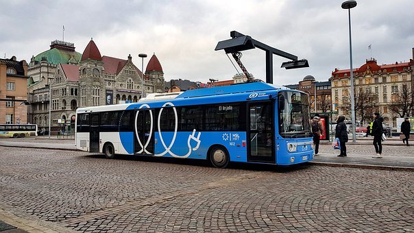 How do governance context, organisational practices and relations between stakeholders influence challenges with introducing electric buses? Malin Aldenius, Caroline Mullen and Fredrik Pettersson-Löfstedt explain, comparing experiences of England &amp; Sweden. doi.org/10.1016/j.trd.…