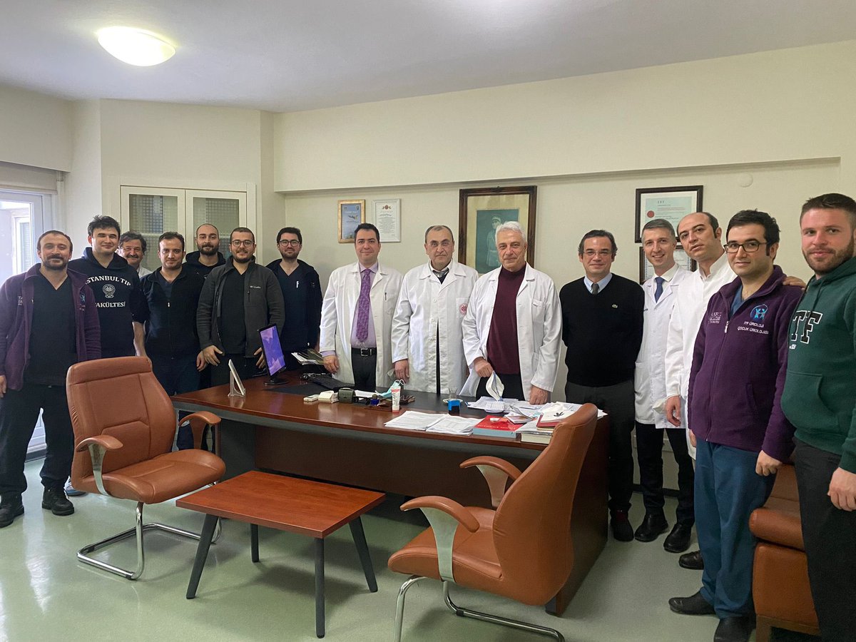 Anabilim dalımızda 14 Mart Tıp bayramı kutlaması yoğun çalışma tempomuzda bir arada toplanmamıza vesile oldu