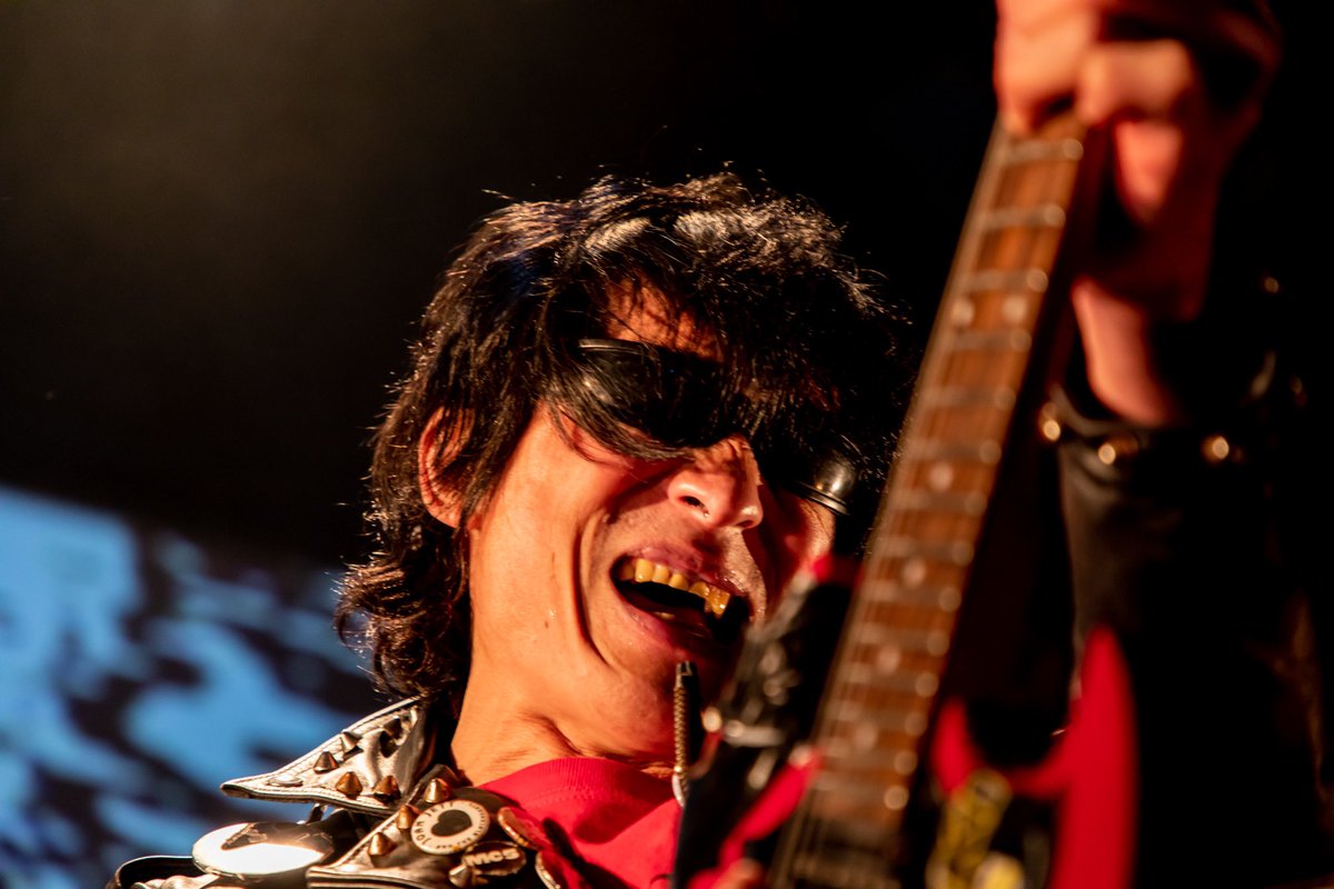 GuitarWolfJet's tweet photo. 📸
photo by AYUMI FUJITA
#ギターウルフドラムラスト

ライブ配信アーカイブ、限定Tシャツ&amp;ポスターのご購入、ライブ���LPのご予約はこちらから！いずれも3/27までの受付です！！！ 
👉https://t.co/H5pb4c5Q0O https://t.co/IAnGXzesNQ