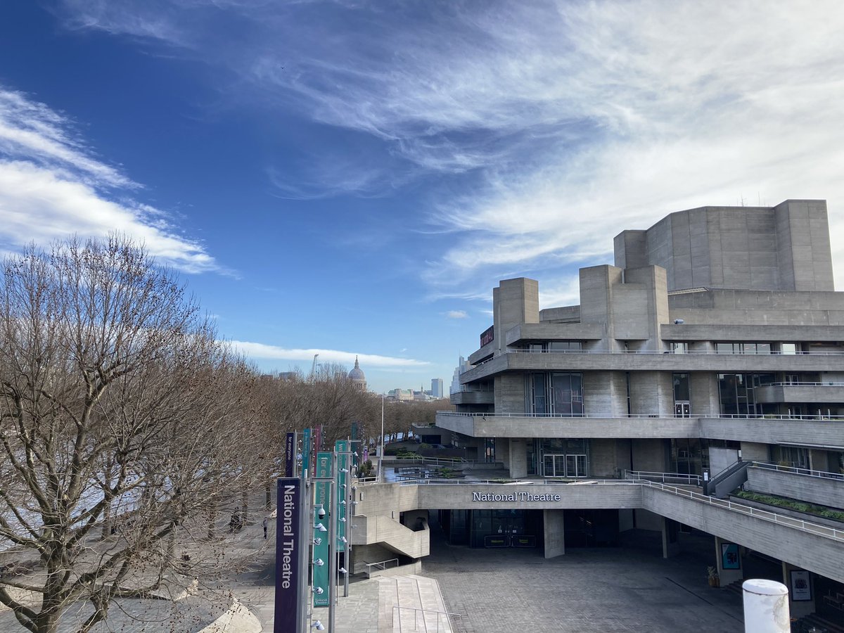 deldridgewriter's tweet image. Lovely day to begin rehearsals for MIDDLE @NationalTheatre today ☀️😎 can’t wait to get cracking with #pollyfindlay @Rushbrook71 @_DanielRyan and the team 🙌🏻🙌🏻🙌🏻