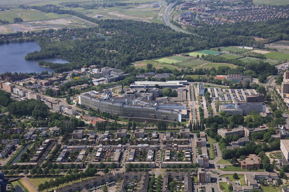 BedrijvenWEST's tweet photo. WEST helpt plannen te realiseren. Praat mee over de toekomst van Corpus den Hoorn #Gebiedsbijeenkomst 30 maart https://t.co/hKBUqsXaP5 @MartiniHospital @gem_groningen @wbvastgoed @klaasholtman @erwinmulder050 @MoniqueKoolman https://t.co/uhancIBlWh