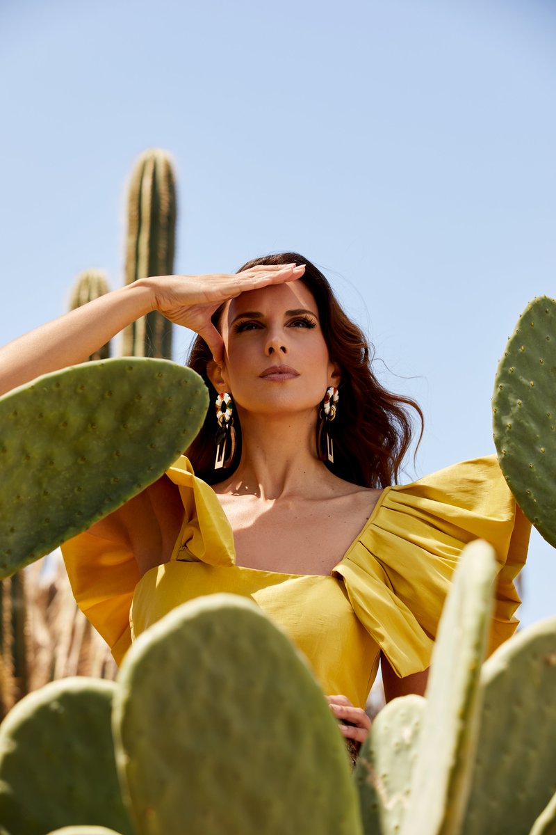 Empezando la semana y mirando en positivo 💛 #LoNecesitamos
Feliz lunes familia!
#NuriaFergó #LaFergó