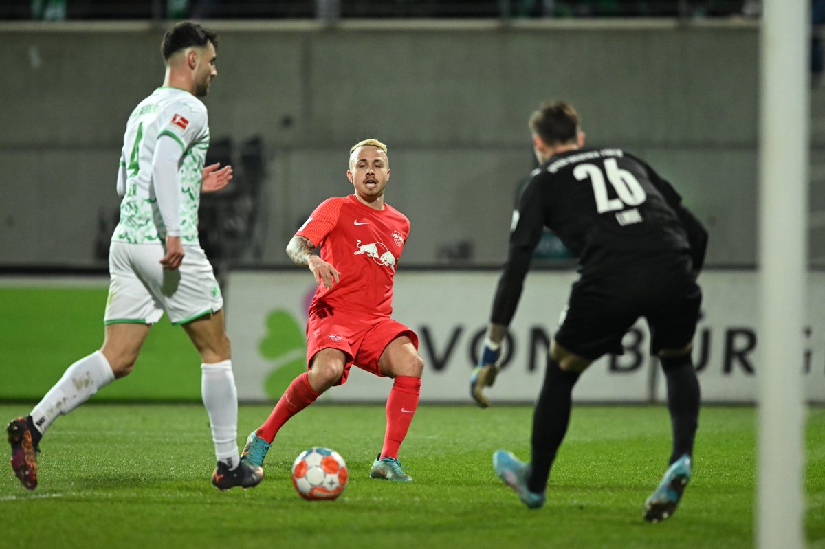 RBLeipzig_EN's tweet photo. Forsberg ⚽️🅰️🅰️
Angeliño 🅰️🅰️
Nkunku ⚽️🅰️🅰️
These three were unstoppable last night 💫💫
🔴⚪ #WeAreLeipzig #SGFRBL https://t.co/dk00bIQWlt