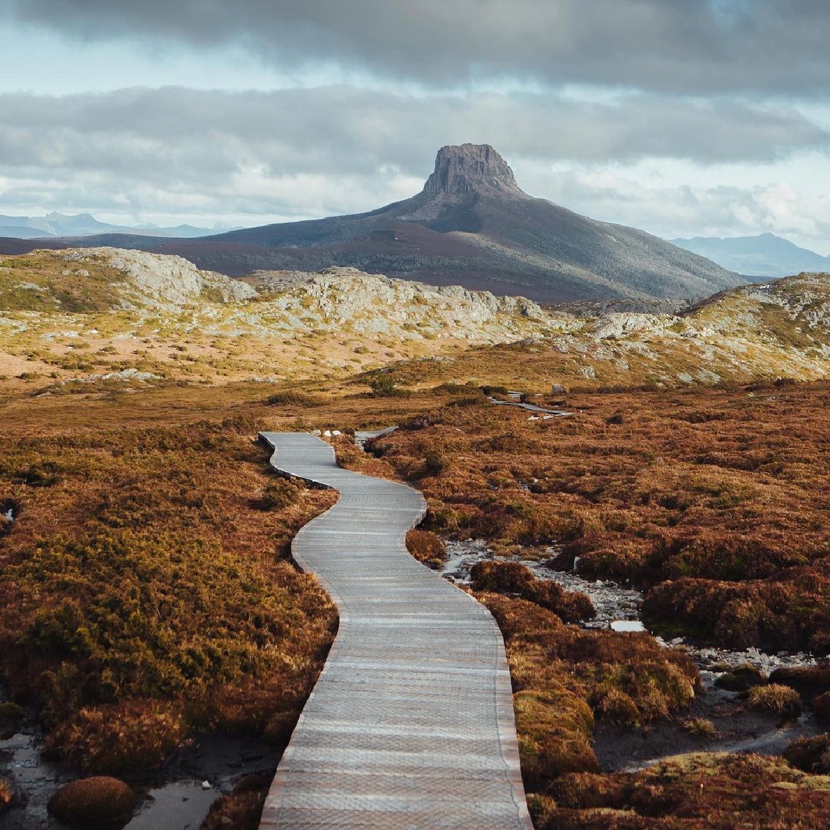 Australia's tweet photo. We're not bluff-ing, this view does exist in @tasmania ๐
Captured here beautifully by IG/helloemilie, you'll find #BarnBluff in Cradle Mountain-Lake St Clair National Park in #northwesttasmania.
#seeaustralia #discovertasmania #holidayherethisyear https://t.co/wcXoOSPTNn