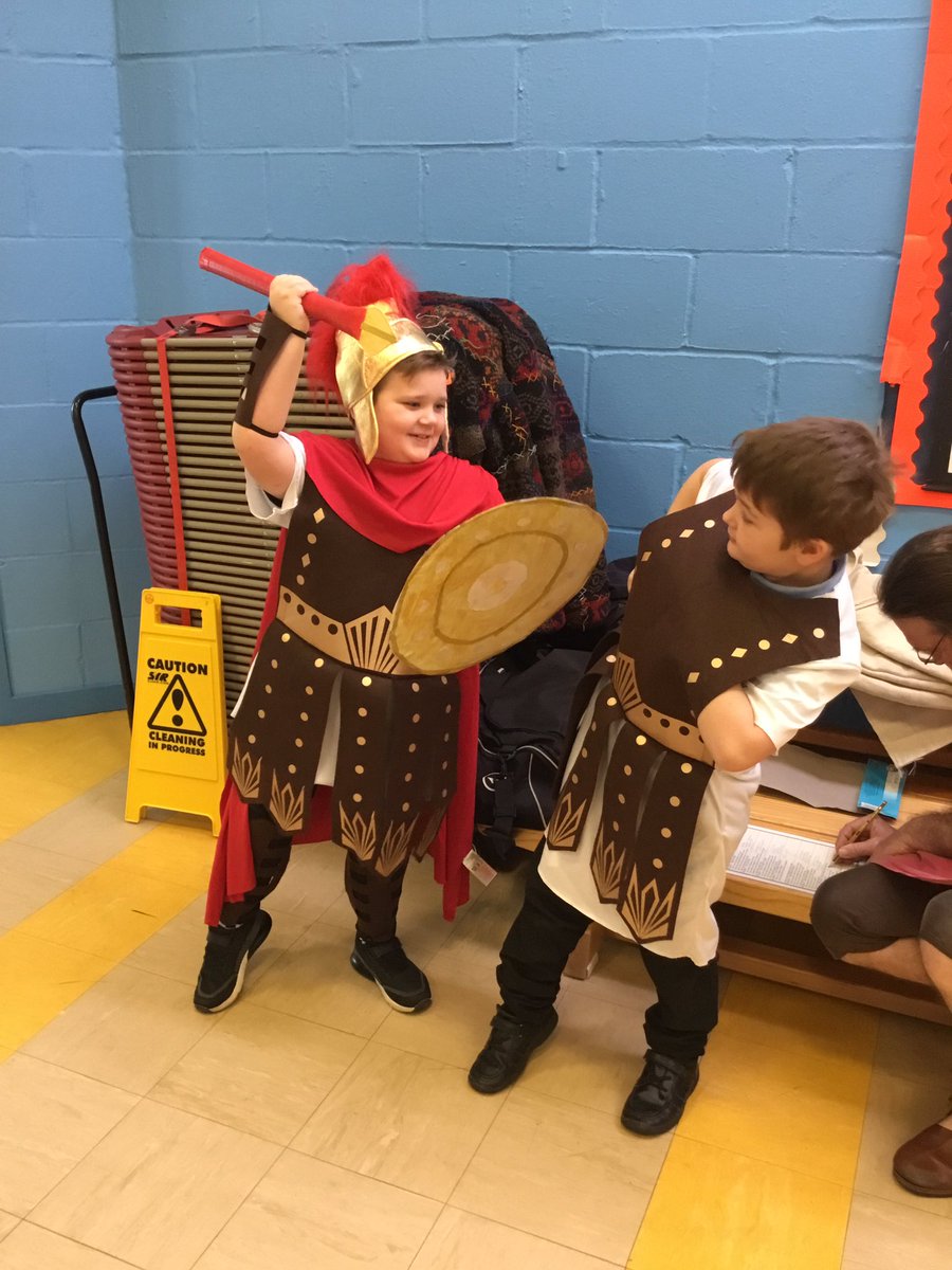 MrSpriggsRAV's tweet photo. Boys in action https://t.co/AMQ8CvwWLQ