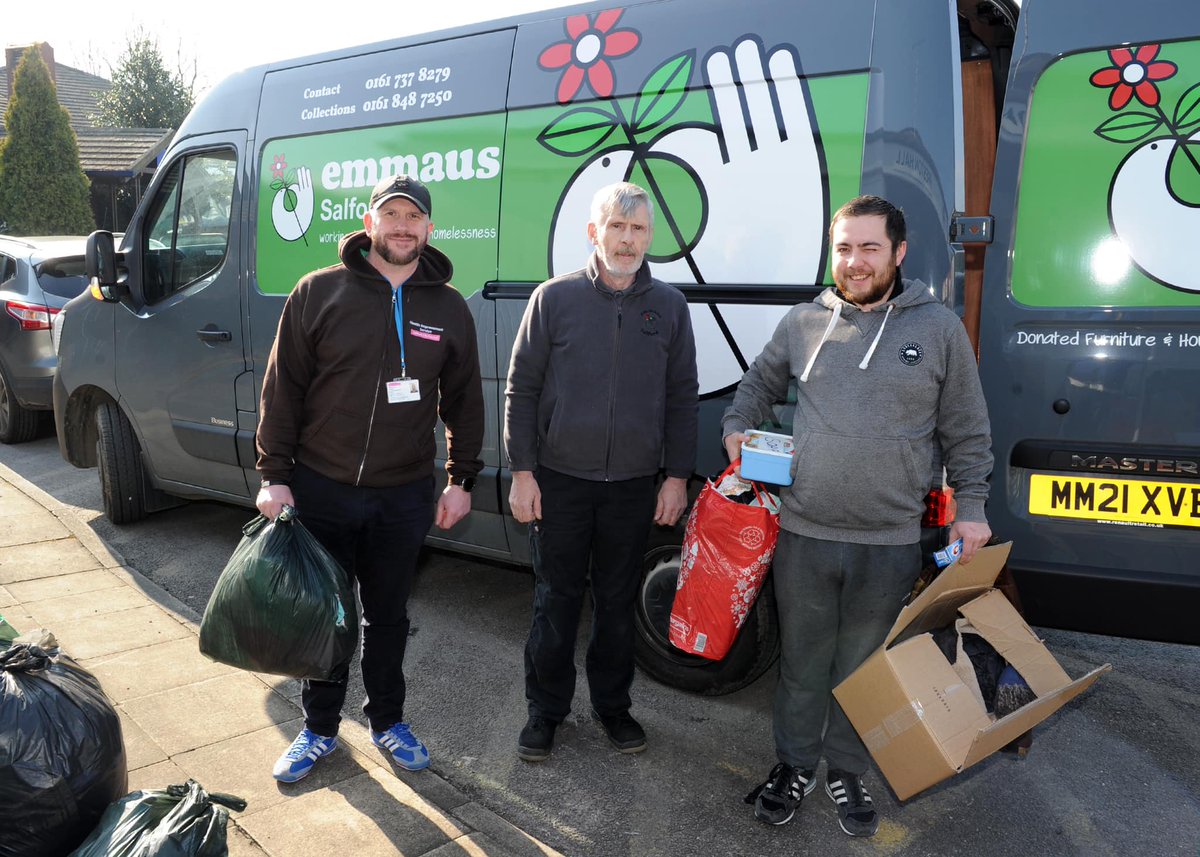 Emmaus_Salford's tweet photo. Last week our companions delivered donations to Preston Hall in Irlam for their Ukrainian appeal. 💙🇺🇦💛

#Solidartity #SpiritOfSalford https://t.co/RMUV3q4Ma3
