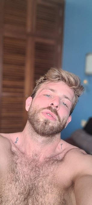 Thoroughly enjoyed my podcast with @MrBritainX  Can't wait for you all to see!! https://t.co/fMjOY7t<a class="tags" href="/tag/mrbritainx">@mrbritainx</a>