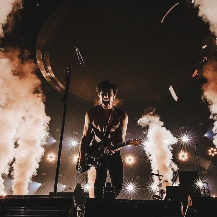 wtwtathome's tweet photo. call you friends and have a night in dedication of the supposed start of wonder the world tour! 
tune in at 9 pm today on stationhead (link below) 
share the word and join us so you‘ll never be alone! https://t.co/IW2ItCwmSe