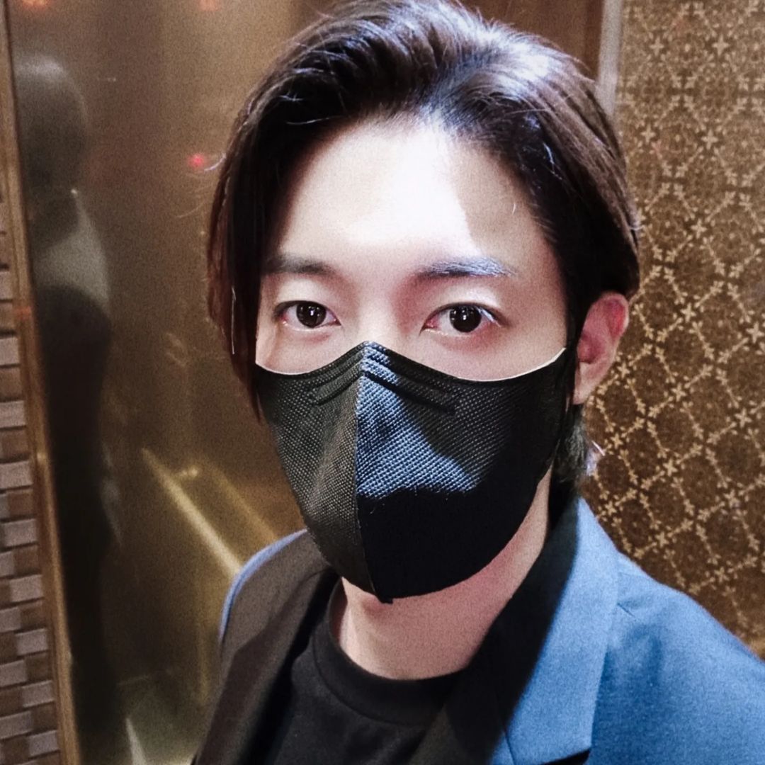 0606_star's tweet photo. [김현중 인스타그램] 

오늘은 화이트데이네요. 
오늘 밤 10시에 인스타 라이브에서 인사드릴게요
재미있는 이야기하면서 하루 함께해요. 여러분을 기다립니다.

https://t.co/cBOHRHa9Xv

🙊🙊💕💕
10시되길 기다리고 있어요

#김현중 #kimhyunjoong #キムヒョンジュン https://t.co/76Qmx8OTtW