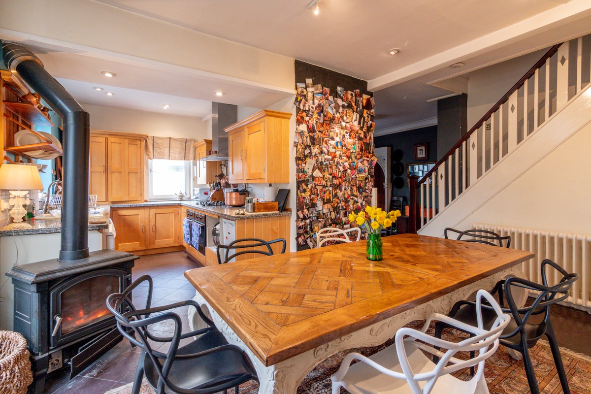 WatersonsEA's tweet photo. NEW!
Bowdon Road, #Altrincham - O/O £1,850,000
An impressive, early Victorian 5 Bed, 4 Bath Semi Detached home, on a wonderful 0.37 acre garden plot, right in the heart of 'The Downs Conservation Area' For a #viewing ☎️01619416633 or via 📧hale@watersons.net #propertyforsale https://t.co/47foFxEKSD