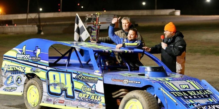 willyscarbs's tweet photo. Congratulations Chris Morris on win #☝🏼 for 2022 on Saturday night!
#teamwillys #equalier #willyssuperbowl #choiceofchampions #runoneorfollowone https://t.co/7LFUqB9QnY