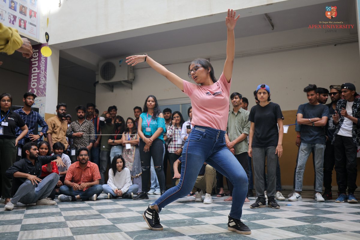 APEX_COLLEGES's tweet photo. Here's the glimpses of Day 2 of TechnoAagaz-2022. While this is just the starting, we have a box full of surprises for you, stay tuned.
#InterCollegeFest #technoAagaz #InterCollegeCompetition #AUFun #jaipur #college #event #students #India #AllIndiaLevel #music #fun #culturalfest https://t.co/KD9lXpQzWp