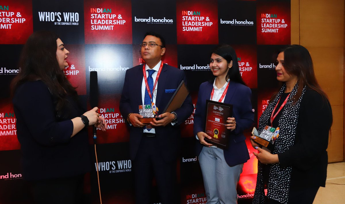 PARKOSiApp's tweet photo. CONGRATS #jharkhand
@KARLOSiTech won two AWARDS at INDIAN STARTUP &amp; LEADERSHIP SUMMIT held in New Delhi on 11th March 2022.
PARKOSi awarded the "BEST STARTUP OF THE YEAR" &amp; "BEST PROMISING ENTERPRENEUR OF THE YEAR" @HemantSorenJMM @BannaGupta76 @msdhoni
 #startupindia #nitiaayog https://t.co/CluTAyIyiV