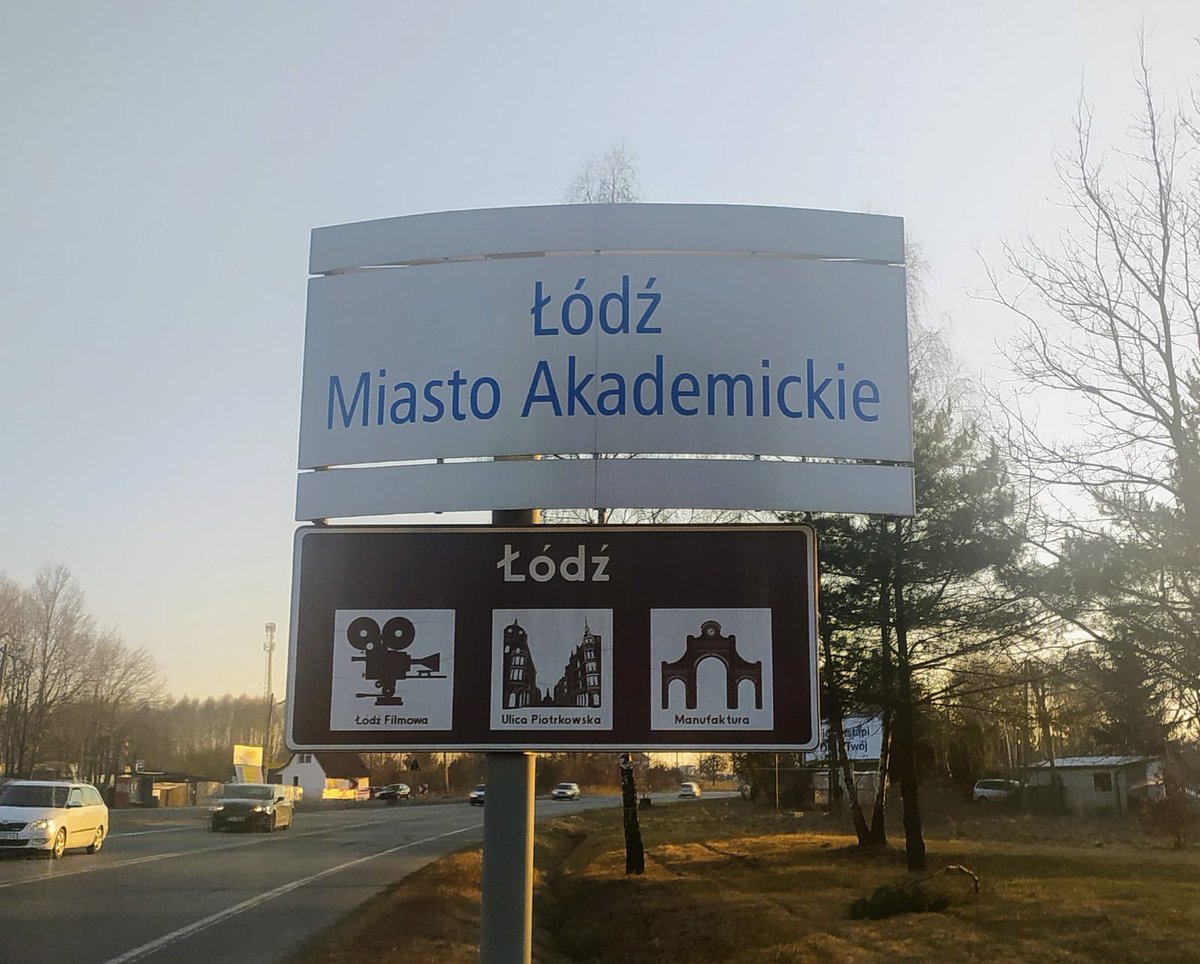 Medhope_FCEI's tweet photo. Prosegue la missione in #Polonia, oggi i nostri operatori sono a Lodz, dopo aver incontrato chiese protestanti, comunità e istituzioni, per capire come impostare il progetto umanitario per l’#accoglienza di chi scappa dall’#Ucraina. @8x1000Valdese @DiaconiaValdese @ValdeseChiesa https://t.co/LLBgs0Kug6