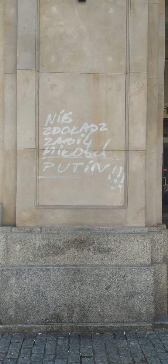 Medhope_FCEI's tweet photo. Prosegue la missione in #Polonia, oggi i nostri operatori sono a Lodz, dopo aver incontrato chiese protestanti, comunità e istituzioni, per capire come impostare il progetto umanitario per l’#accoglienza di chi scappa dall’#Ucraina. @8x1000Valdese @DiaconiaValdese @ValdeseChiesa https://t.co/LLBgs0Kug6