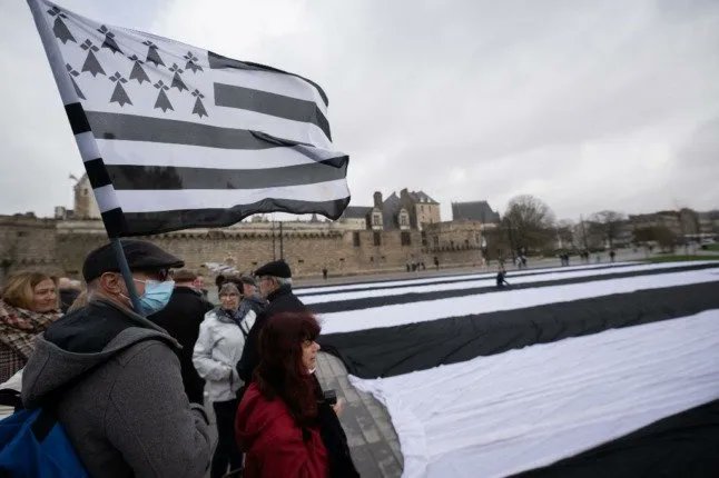 Breton is the only Celtic language still spoken in continental Europe and is most closely related to the Cornish language, brought from Great Britain during the Early Middle Ages. 

Find out more: buff.ly/34DELPQ

#languages #breton #france 
Photo: Loic Venance/AFP