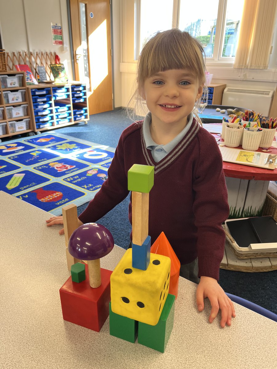 SGSReception's tweet image. #SGSReception have enjoyed exploring the properties of 3D shape this morning! #SGSPrep @WhiteRoseMaths