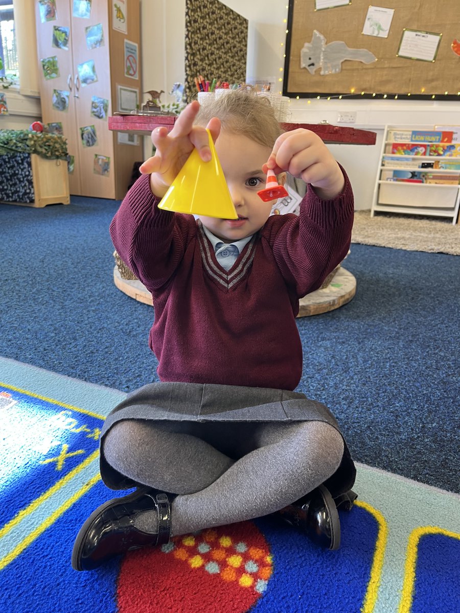 SGSReception's tweet image. #SGSReception have enjoyed exploring the properties of 3D shape this morning! #SGSPrep @WhiteRoseMaths