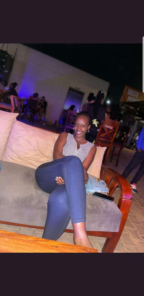 MosesRwakojo's tweet photo. @MerciBwetomera The only gal  I follow who is on natural keep it up baby gal https://t.co/pu0PyuUOfm