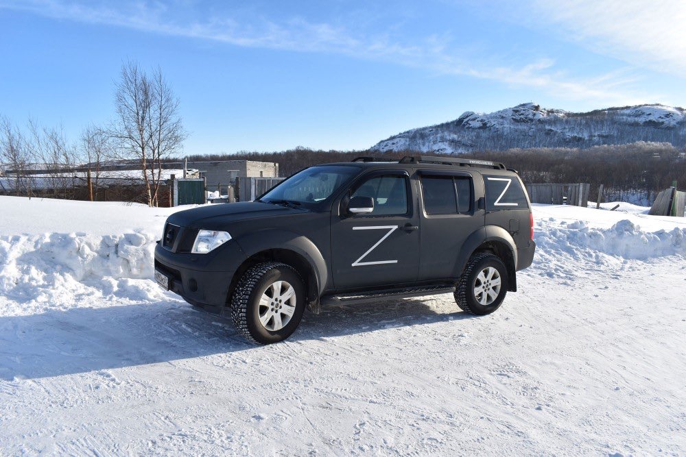 AtleStaalesen's tweet photo. This is the car of Andrei Kuznetsov. He is Mayor of #Pechenga, the Russian municipality that borders on Norway and Finland and the twin town of #Kirkenes. Read more about heavy support for #war in the Russian North https://t.co/qM7ECQnRXV https://t.co/YWkXlY2ign
