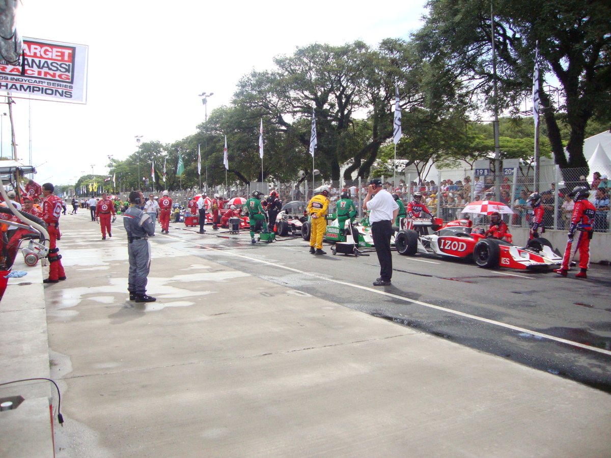 jackson2lincoln's tweet photo. Hás 12 anos, acontecia a primeira #SPIndy300!!!

O #BlogNAIndy estava lá! Quem aqui do twitter também participou dessa festa incrível?

#IndyCar #FormulaIndy #Indy https://t.co/dvhW8O3hah