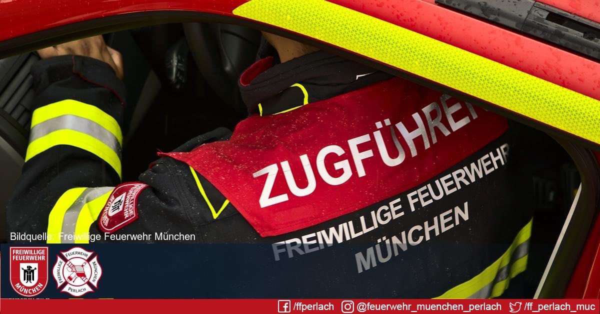 ff_perlach_muc's tweet image. 🚨Einsatz für Abt. Perlach🚨

Ab Samstag Mittag wurden von uns 3 Schichten in einer Akutbetreuungsstelle für Ukrainische Flüchtlinge als Meldekopf gestellt. 

📅 11.03.2022 15:17 Uhr 
📍 Astrid-Lindgren-Str
📋 RD- Betreuung Personen Anzahl größer50
#FFPerlach #FeuerwehrMünchen